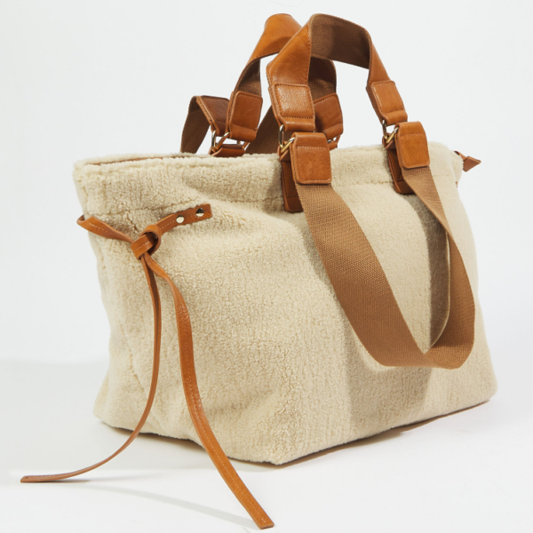 Teddy Fur Material Travel Tote Bag New Design Large Capacity Winter Fashion Weekender Customizable Logo - 画像 4