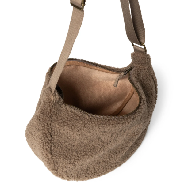 New Arrival Women's Fuzzy Faux Fur Waist Bag Winter Fleece Sherpa Crossbody Sling Bag With Soft Logo Belt Mini Sport Style Girls - Image 3