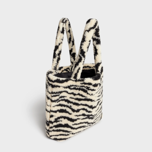 High-street Fabulous New Collection Teddy Cloth Handbags Soft and Comfortable Winter Shopping Bag - صورة 2