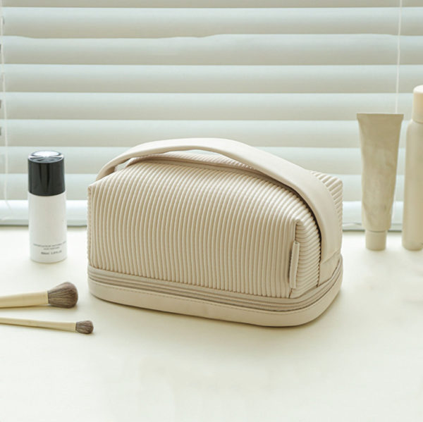 Terry Makeup Bag Fluffy Fuzzy Cosmetic Pouch Small Cute Soft Large Capacity Pillow Bag - 영상 5