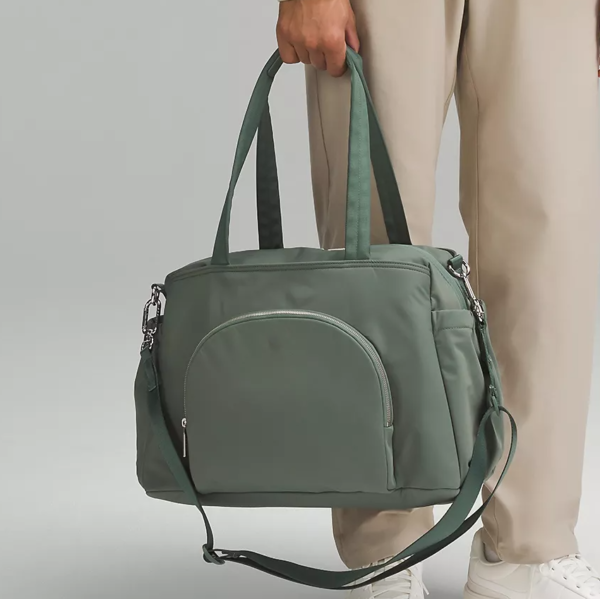 Hospital Bag for Labor and Delivery Overnight Bag Luggage Bag with Trolley Sleeve - 영상 6