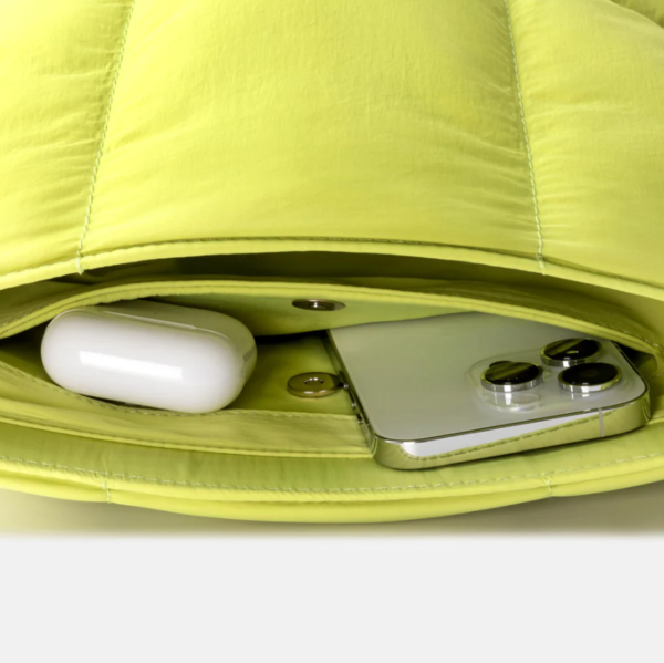 Light Weight Quilted Puffer Shoulder Bag Tablet case - 画像 4
