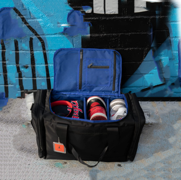 Premium Sneaker Bag Travel Duffel Bag - 3 Adjustable Compartment Dividers - for Shoes - Image 6