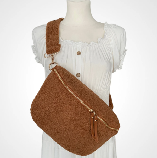 Fashion New Arrival Designer Sport Gilr Shoulder Bag Teddy Crossbody Chest Bag - 画像 3