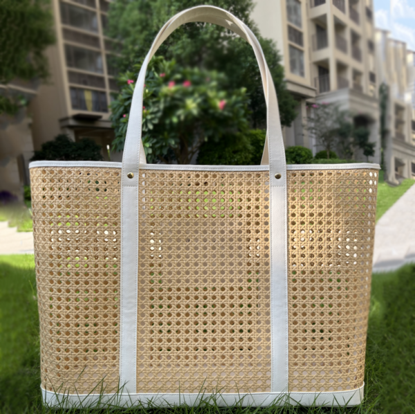 High Quality Handmade Straw Beach Bags Summer Hollow Out Rattan Straw Handbag Women Beach Tote Bag - 영상 4