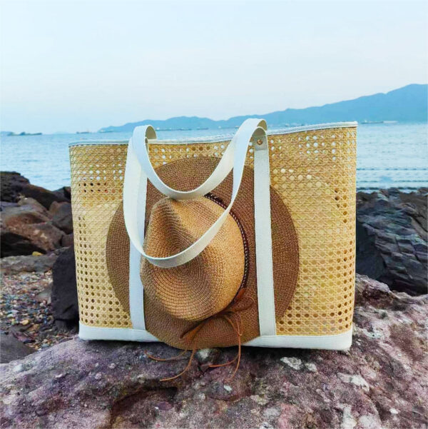 High Quality Handmade Straw Beach Bags Summer Hollow Out Rattan Straw Handbag Women Beach Tote Bag - 영상 5