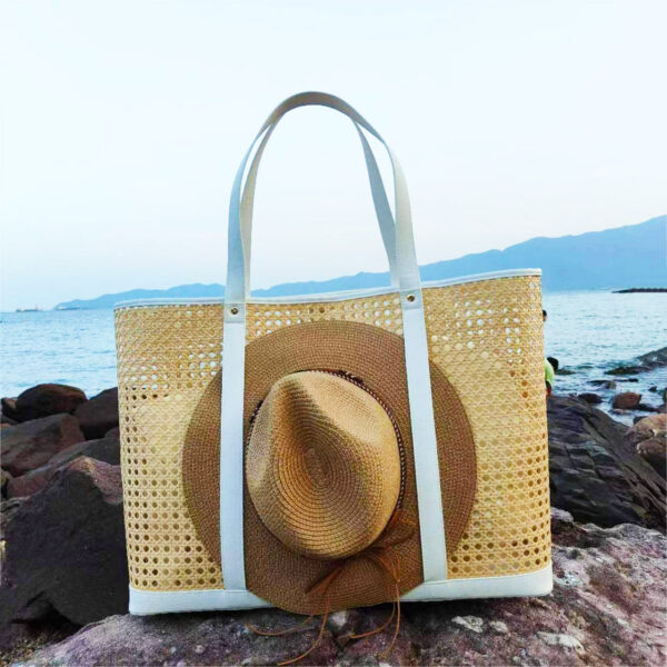 High Quality Handmade Straw Beach Bags Summer Hollow Out Rattan Straw Handbag Women Beach Tote Bag - 영상 6
