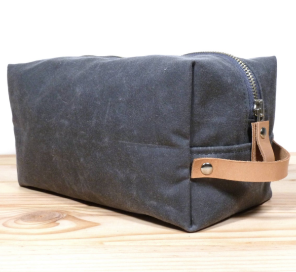 Custom Travel Waxed Canvas Leather Toiletry Bag Cosmetic Bag - Image 4
