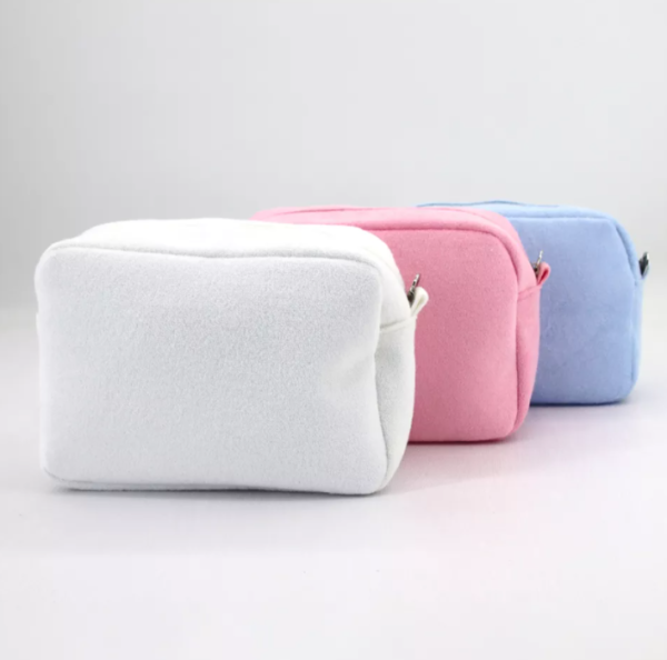 Large Cute Soft Terry Cloth Pouch Travel Cosmetic Bag with Patch Style Makeup Case for Convenient Storage - 画像 6