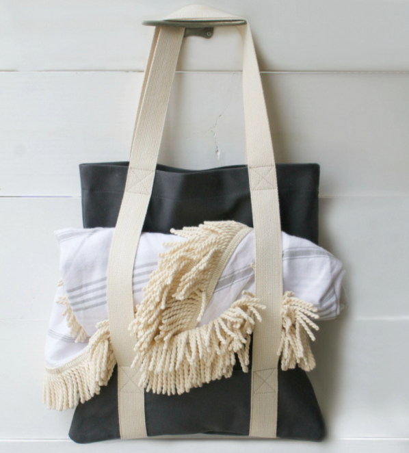 Classic Beach Tote Bag Has Loose Straps for Towel Hat Yoga Mat - 画像 3