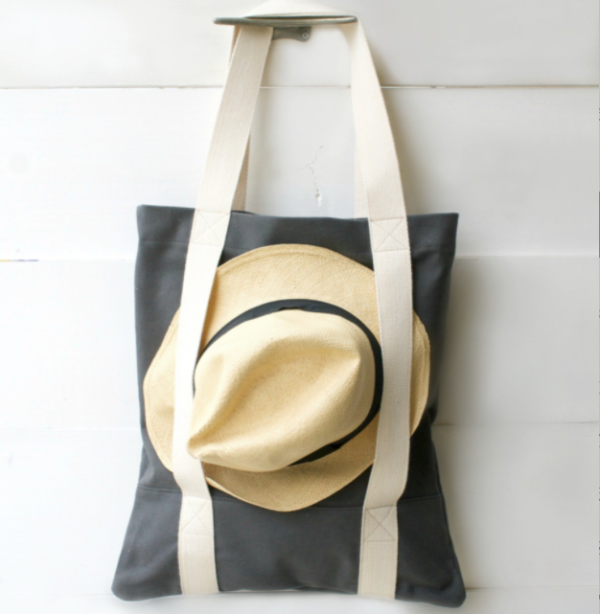 Classic Beach Tote Bag Has Loose Straps for Towel Hat Yoga Mat - 画像 4