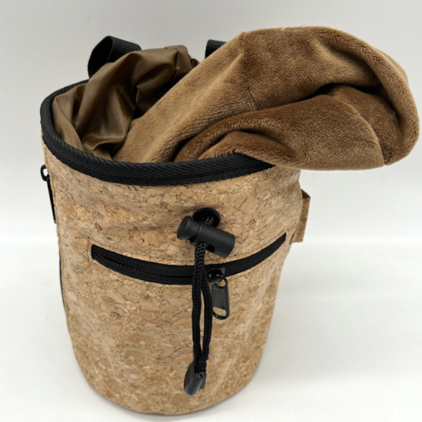 Nylon Embroidered Zipper Pocket Drawstring Chalk Bag Travel-friendly Rock Climbing Accessory - 영상 6