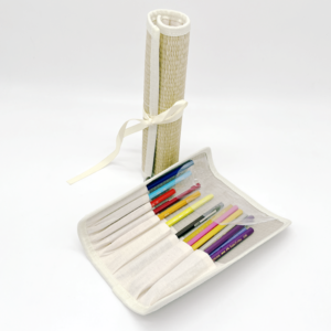 Vintage Style Straw Case Roller Holder for Makeup Pens or Pencils Unique Cosmetic Bags & ケース