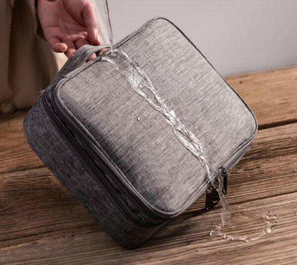 Waterproof Cable Storage Bag for Travel Organization of Charging Cable for Cell Phone or Mini Tablet - Bild 3