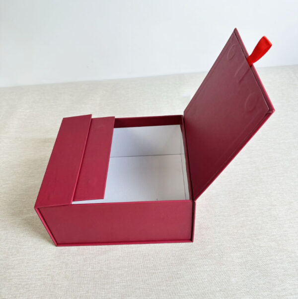 Personalised Sturdy Handmade Gift Set with EVA/foam Insert in a Black Cardboard Magnetic Buckle Box