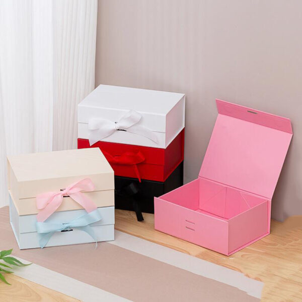 Customized Logo Recycled Cardboard Foldable Gift Box - Magnetic Closure Purple Paperboard Box - 画像 3