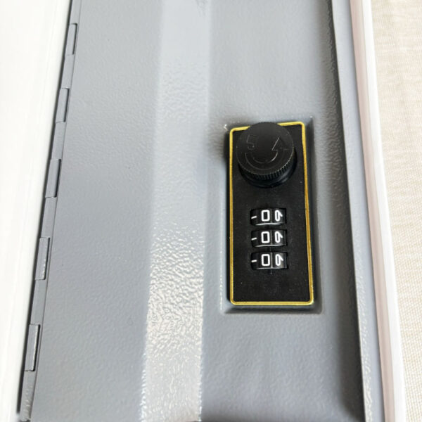 Wholesale Custom Dictionary Book Safe with Combination Lock & Key Lcok Anti-theft Secret Safe Box - 画像 6