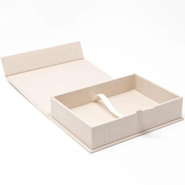 Custom Luxury Linen Cloth Material Book Shape Style Box for Gift Packaging Box with Silk Insert - Imagem 3