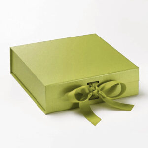 Custom Colorful Magnetic Closure Folding Paper Gift Box for Clothes Cosmetics Packaging with Ribbon