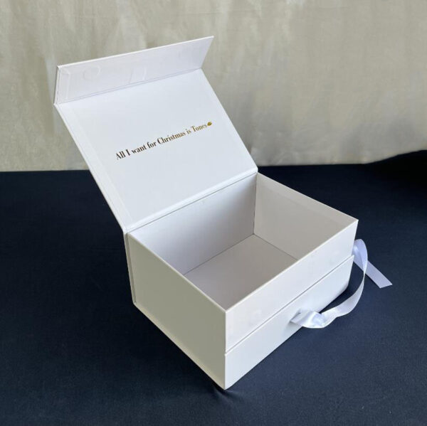 Custom logo Folding Gift Box Shoes Packing Luxury Magnetic Box with Ribbon Gift Box - 영상 3