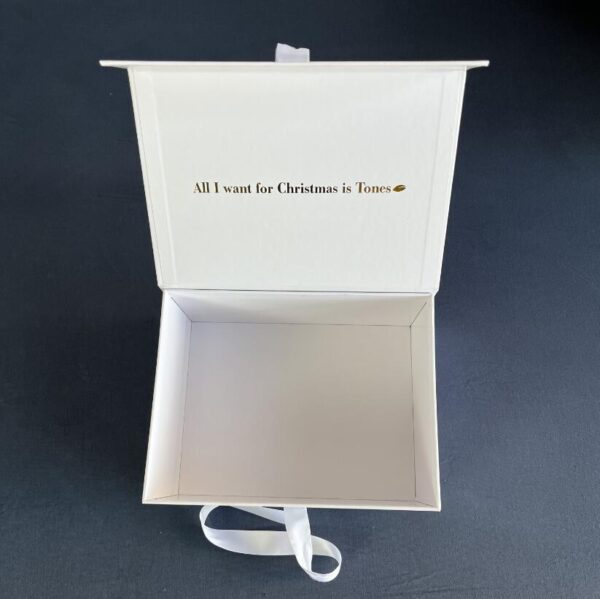 Custom Exquisite Printing Logo Paper White Folding Clothing Closure Ribbon Bow Magnetic Packaging Gift Box - 画像 5