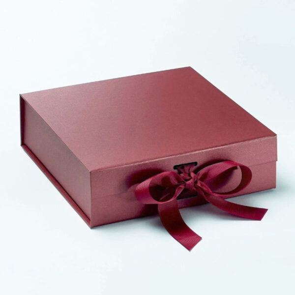 Custom Rigid Paper Gift Box with Ribbon Closure for Linen Bedding and Apparel Packaging