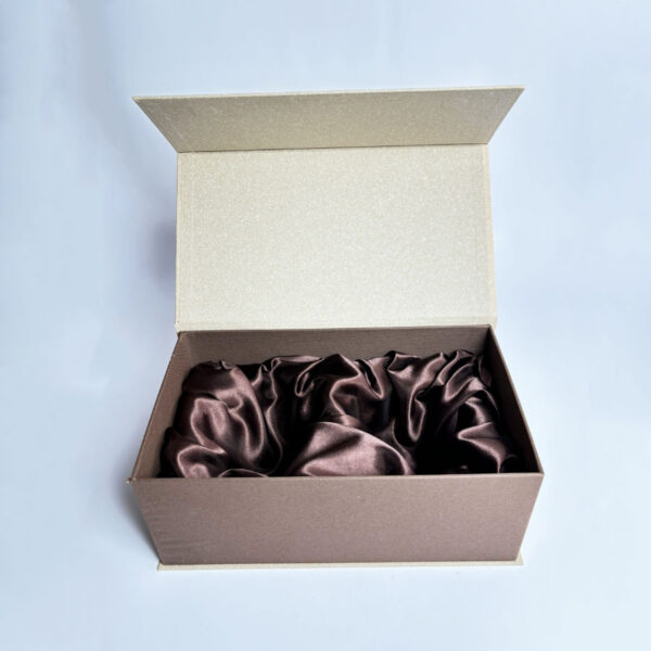 High Quality Rigid Hard Gift Matte Paper Cardboard Folding Magnetic Boxes Luxury Custom Shoe Boxes with logo Packaging - Imagem 6