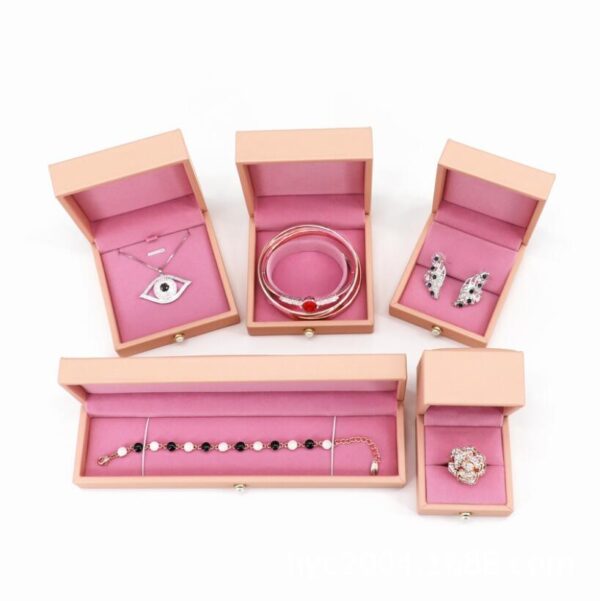 Custom Logo Rectangle Plastic Brown PU Leather Jewelry Box Ring Jewelry Packaging Gift Box - Image 3