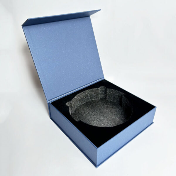 Custom Luxury Paper Removable Lid Rigid Gift Boxes with Neck Cosmetic Product Packaging Box with Satin Lining - Image 4