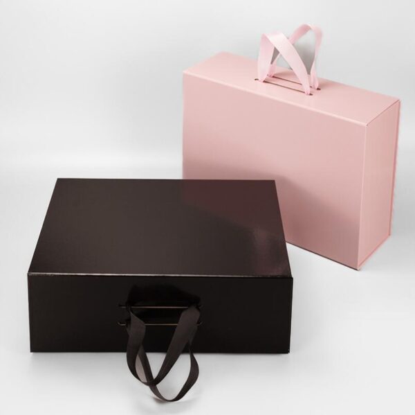 Luxury Custom pink Paper Cardboard Rigid Magnetic Closure Garment Clothing Cosmetics Packaging Folding Gift Box - صورة 4