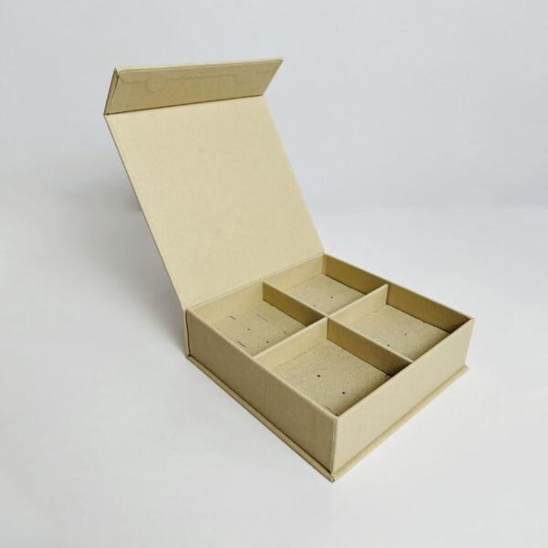 Hot Selling Product Valentines Day Gift Packaging Sets Soap Rose Flower Boxes Sets Window Boxes
