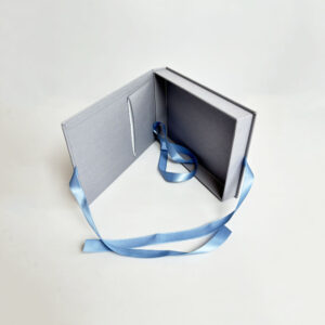 Custom High Quality Book Shape Gift Box with Linen Cloth for USB Packing Box Jewelry Box