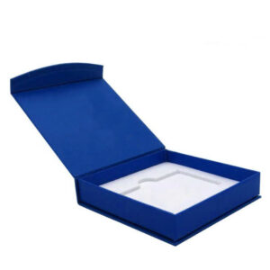 Custom Exquisite Fashion Magnetic Closure Gift Name Business Card Box Credit Card Packaging