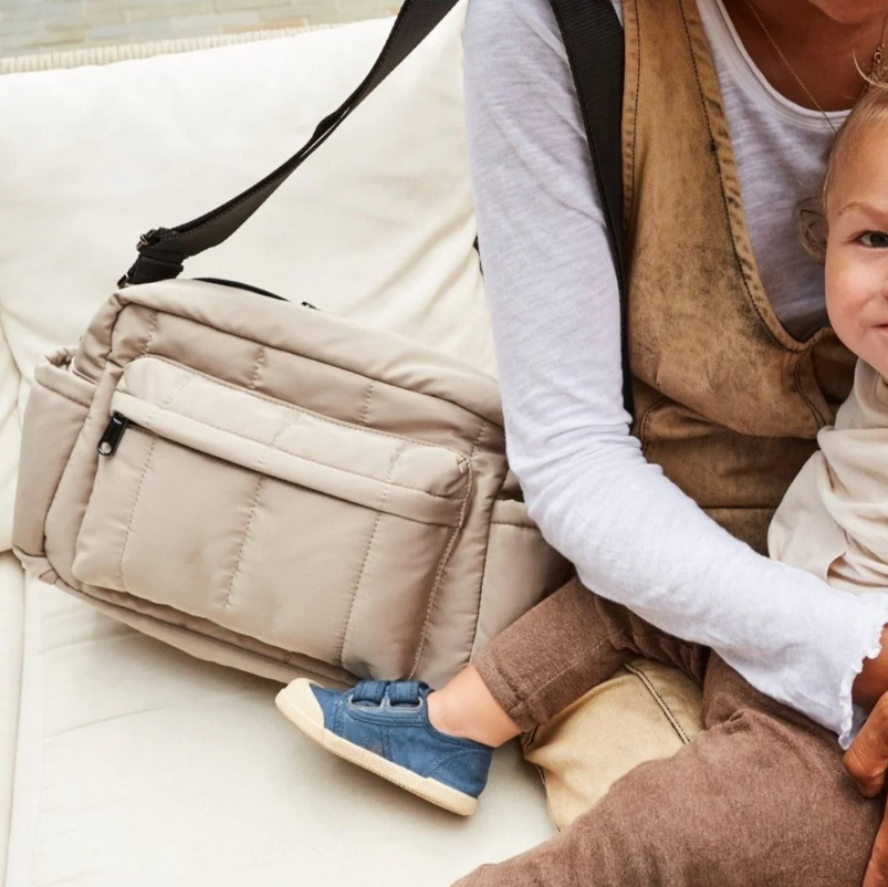 Portable Mommy Diaper Bag Open Closure Polyester Lining Two Handles Hanging Storage For Baby's Newborn Stroller Decorated Letter - Imagen 5